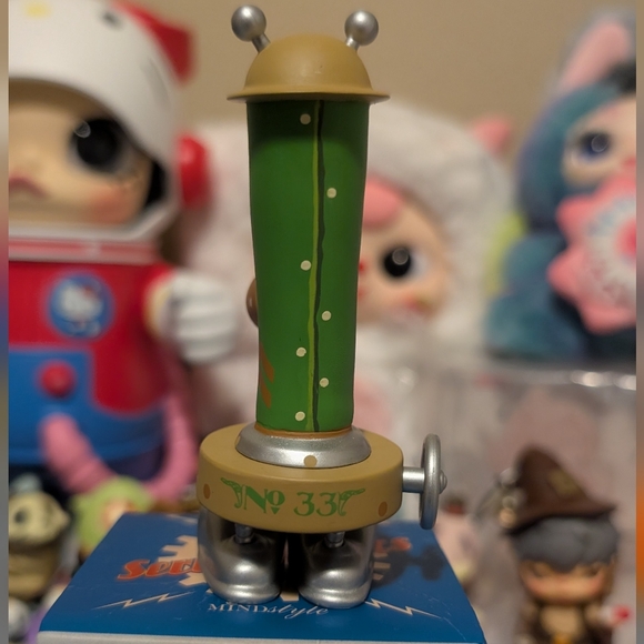 Green Toy Figure - Picture 6 of 9